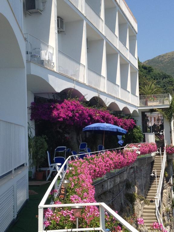 Hotel Voce Del Mare Vietri sul Mare Exterior photo